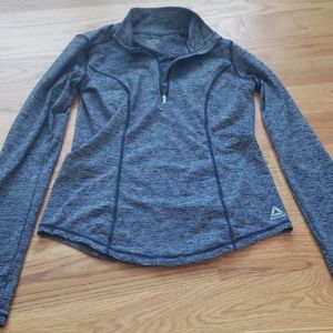 3/4 zip activewear top